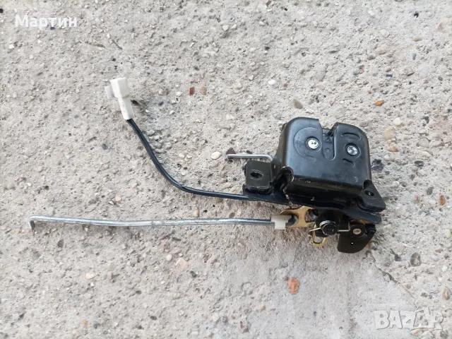 Брава на заден капак за Киа Соренто - Kia Sorento , снимка 9 - Части - 47776443