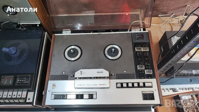 Магнетофон PHILIPS N 4414, снимка 2 - Радиокасетофони, транзистори - 50190163