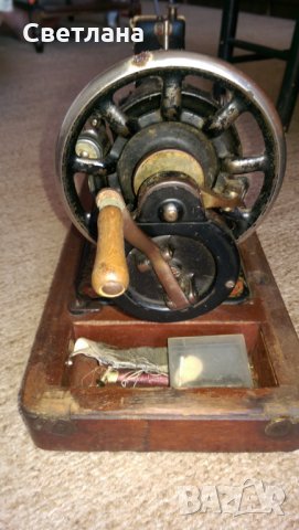 Ръчна шевна машина Singer, снимка 7 - Антикварни и старинни предмети - 26811661