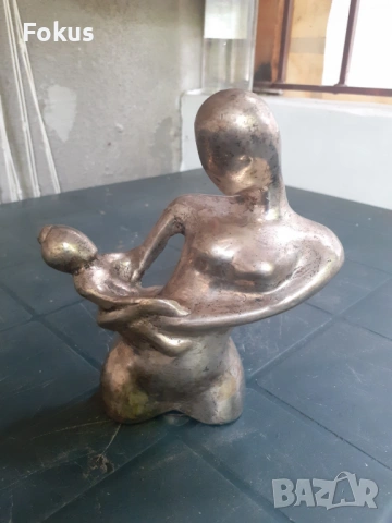 Невероятна метална статуетка фигура пластика