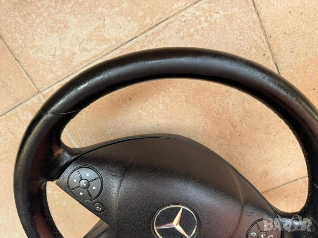 Четирилъчев волан Мercedes W204 с еърбег/airbag Ц-класа/C-class 2008г, снимка 2 - Части - 53502332