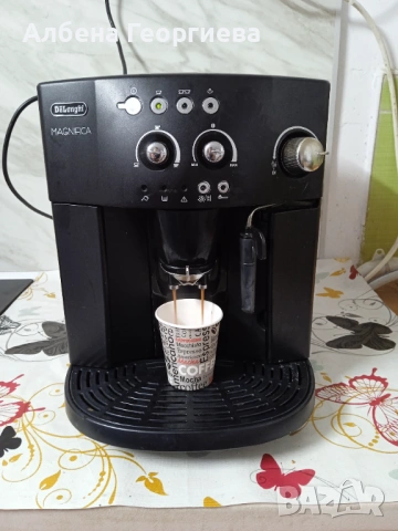 Кафе автомат DeLonghi Magnifica , снимка 2 - Кафемашини - 53399123