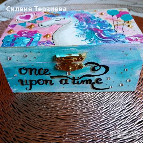 Ръчно изработена дървена кутия Once upon a time , снимка 2 - Декорация за дома - 50287599
