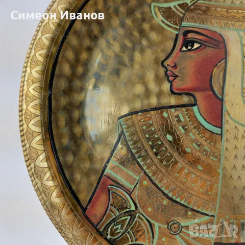 Стара месингова чиния декорация за стена с Клеопатра 34см #5612 , снимка 3 - Други ценни предмети - 47733878