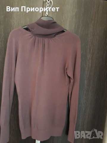 Меко плетиво с вграден фин шал от същия цвят-лилав издържан тъмен цвят, дълъг ръкав, ефектен модел, снимка 13 - Блузи с дълъг ръкав и пуловери - 37417986