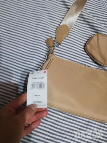 Дамска чанта през рамо, снимка 2 - Чанти - 38078996