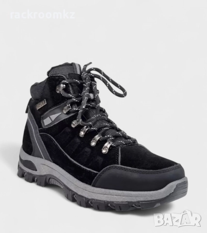 Юношески зимни боти в черно с дебела подметка и страничен цип – B2282-1