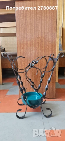 Ретро стойка за чадър от ковано желязо 