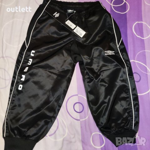 Нова с етикети Umbro футболна долница 152 см. 