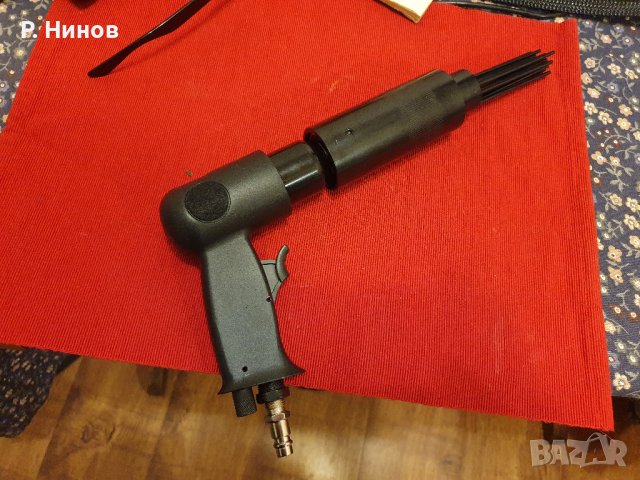 HAZET 9035 –19 5 Пневматична телена четка за почистване на ръжда 