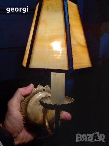 стенен бронзов аплик със стъклен витражен лампион, снимка 3 - Декорация за дома - 43613219