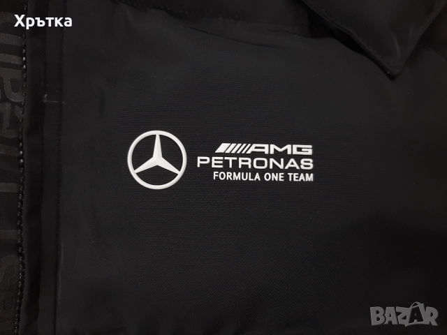 Mercedes AMG F1- Оригинално дамско зимно яке размер S-М, снимка 11 - Якета - 52940816