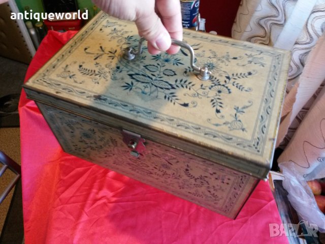 Голяма Стара Ламаринена Кутия тип Ракла, снимка 8 - Антикварни и старинни предмети - 27132743