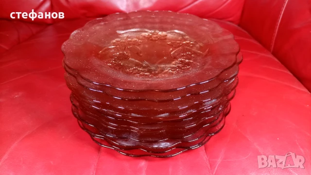 Стъклени десертни чинийки общо 12 бр