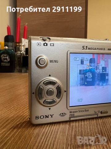 Фотоапарат Sony 5,1 Mp с подаръци, снимка 4 - Фотоапарати - 53393170