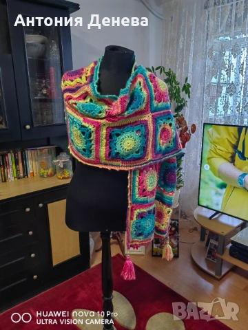 Шал от вълнена прежда , много мекичкък и топъл , снимка 4 - Шалове - 53504371