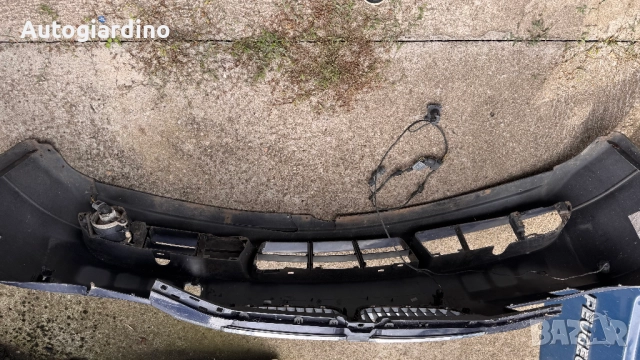 Предна Броня за BMW E61 2008, снимка 2 - Части - 52159558