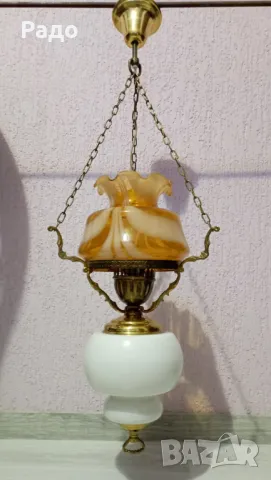 Старинен бароков полилей със стъклен абажур