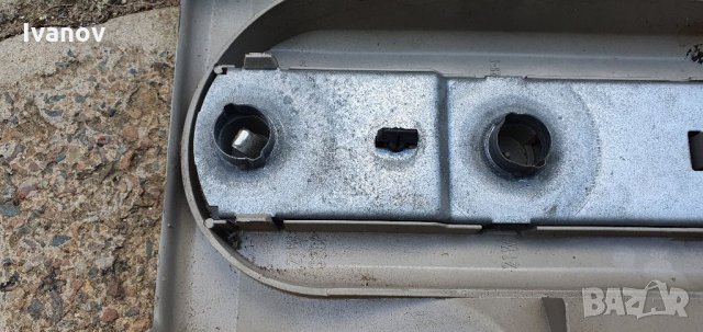 Платка  фасунги за стоп ляв десен платки за крушки стопове двоен стоп bmw e30 капак за стоп бмв е30 , снимка 15 - Части - 33441212