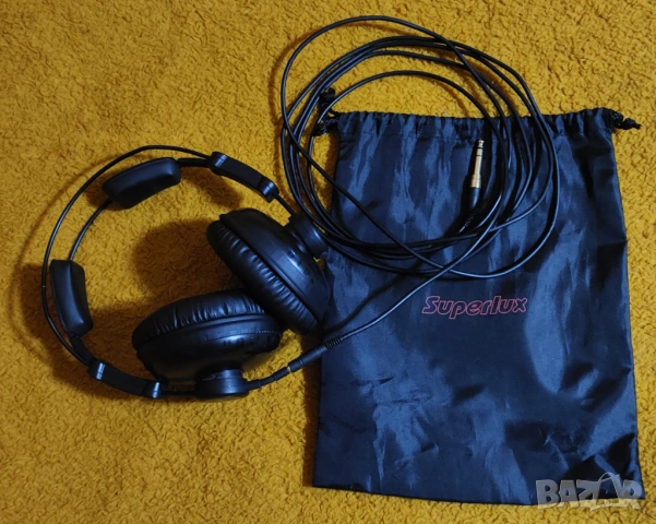 Студийни слушалки Superlux HD-669 в идеално състояние