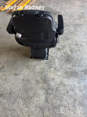 Седалка Grammer на въздух за трактор, снимка 3 - Селскостопанска техника - 51561061