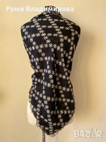 Черен шал Day Birger et Mikkelsen, снимка 4 - Шалове - 53081318