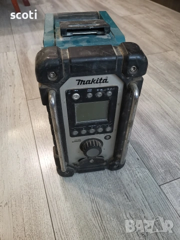 Кутия радио Макита
