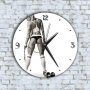 Стенен Часовник - Черно Бял Секси Блондинка Скача На Въже, снимка 1 - Стенни часовници - 43365068