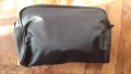 козметична чанта черна супер плътна и стабилна, чисто нова. Размер 24х16 см, снимка 3