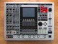 Купувам Roland MC 909, снимка 1 - Синтезатори - 26944936