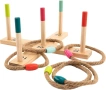 хвърляне на рингове TP Toys - Включва 5 цветни дървени колчета и перваз и 5 цветни въжени ринга. Изр, снимка 2