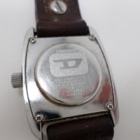 Дамски кварцов часовник DIESEL със стоманена каса, снимка 8 - Дамски - 28113549