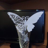 Тейбъл картичка - пеперуда, за чаши /вариант 2/, снимка 1 - Сватбени аксесоари - 27892163
