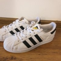 Adidas SUPERSTAR - страхотни дамски кецове НОВИ БЕЗ КУТИЯ 39 1/3, снимка 8 - Маратонки - 43899155