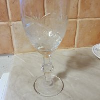 Купувам,кристални чаши за Вино,ракия, стара серия"Виолета" , снимка 3 - Чаши - 35650957