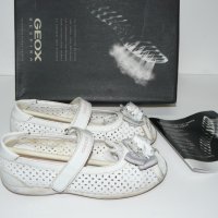 GEOX Сандали, с лепки, лачени, бели, затворени пети - 33 номер, 222мм, снимка 1 - Детски обувки - 28722872