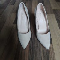Елегантни дамски обувки , снимка 2 - Дамски обувки на ток - 43188789