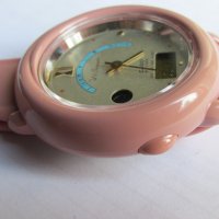 Casio UV-10 UV Sensor Made in Japan Касио ръчен часовник нов, снимка 8 - Дамски - 41605917