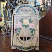 Красива антикварна дървена кутия за ключове , снимка 1 - Антикварни и старинни предмети - 39431491