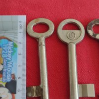 Лот ключове  стари редки за колекционери катинар, брава, куфар, резец 29251, снимка 2 - Антикварни и старинни предмети - 37408174