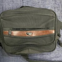 Мъжка чанта има и презрамка, снимка 1 - Чанти - 40124132