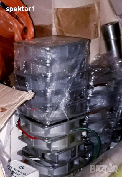 Метални български  вентилатори 9 х 9  см на 220 v монофазни, снимка 1