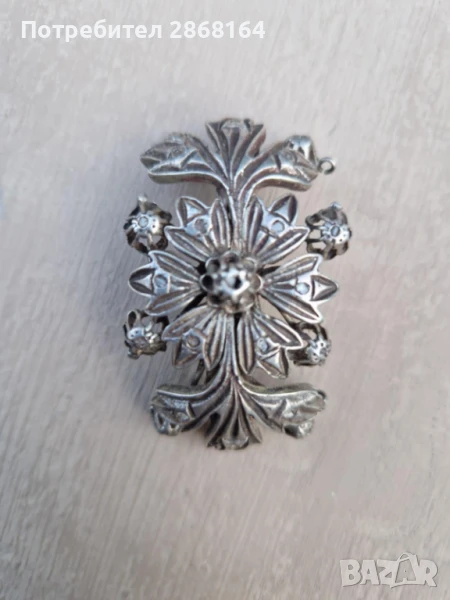 Много стара брошка с диаманти, снимка 1