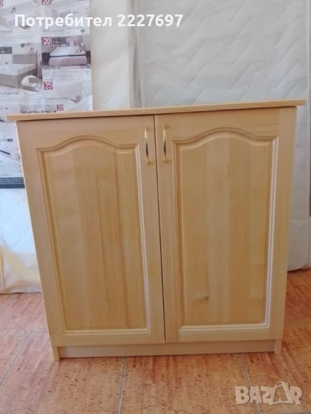 Шкаф -МАСИВ. С размери 83/85/50 см. Наличен!, снимка 1