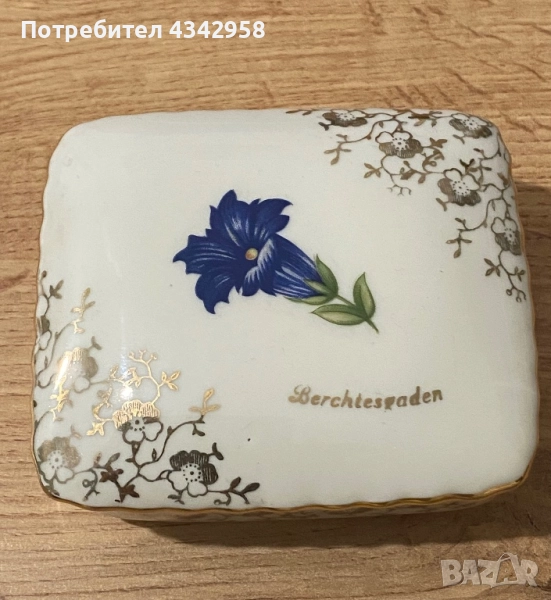 HNR ARZBERG.1925-1939г. Порцеланова кутия за бижута., снимка 1