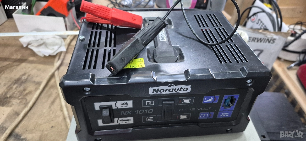 Зарядно за акумулатор , снимка 1