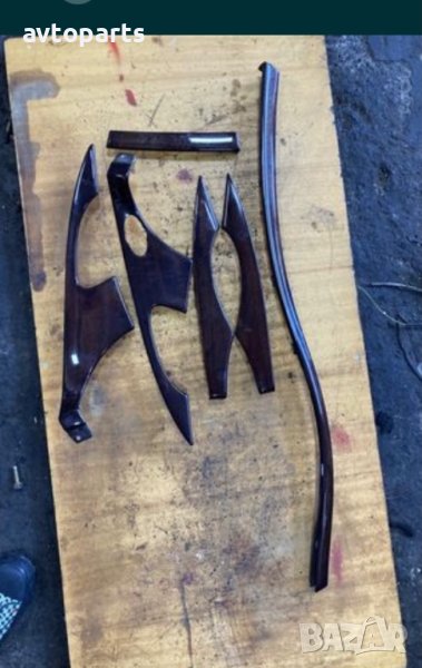 Mercedes w211 седан лайсни в табло и врати, снимка 1