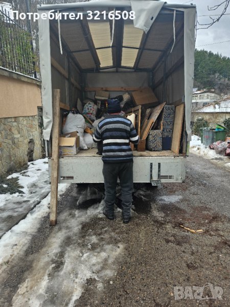 Хамали Студенти Бус Извозва Стари Мебели Строителни Отпадъци Пренася Мебели Багаж, снимка 1