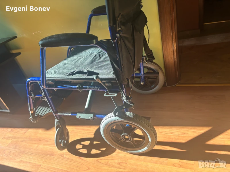 Олекотена транспортна инвалидна количка Vermeiren , снимка 1