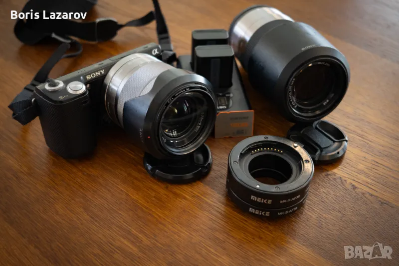 Комплект Sony NEX-5N + 2 обектива, макро екстендъри, батерии и зарядно, снимка 1